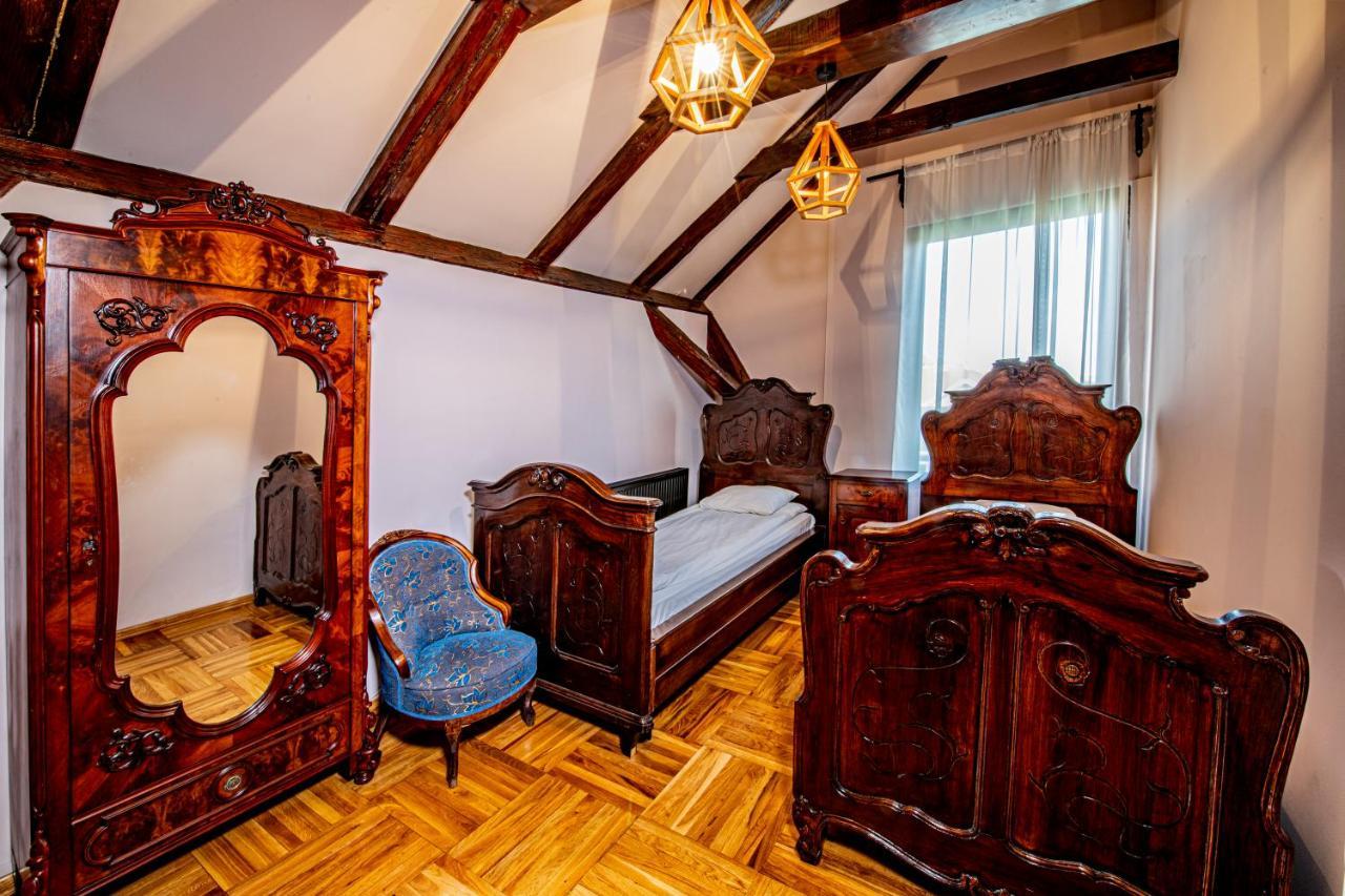 Hotel Poesis Satu Mare Bagian luar foto