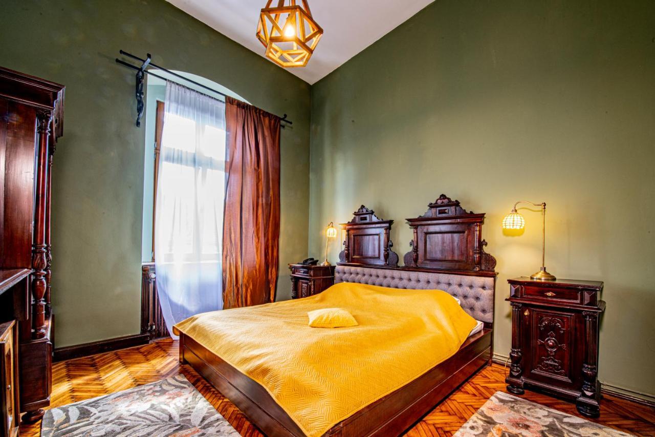 Hotel Poesis Satu Mare Bagian luar foto