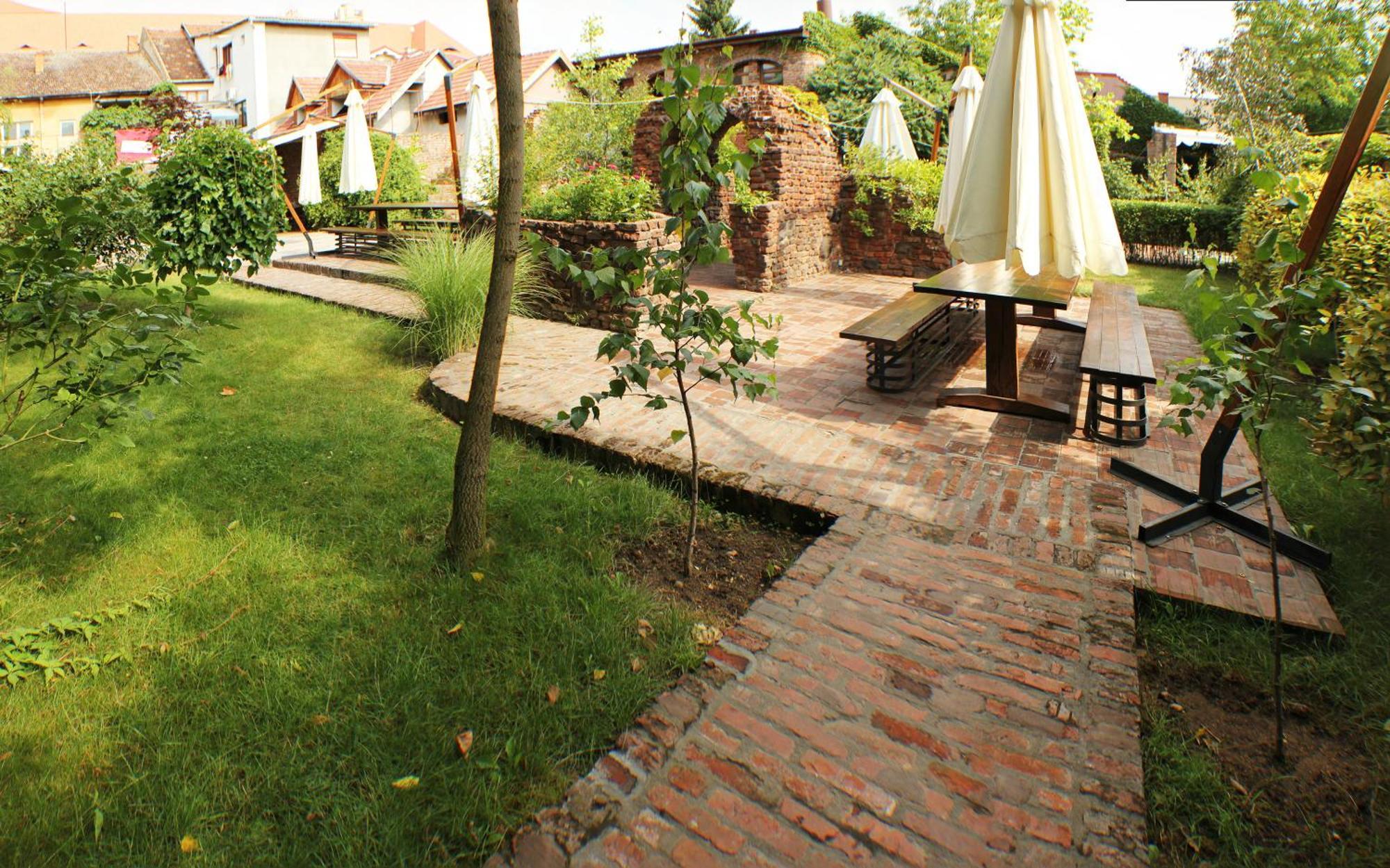 Hotel Poesis Satu Mare Bagian luar foto