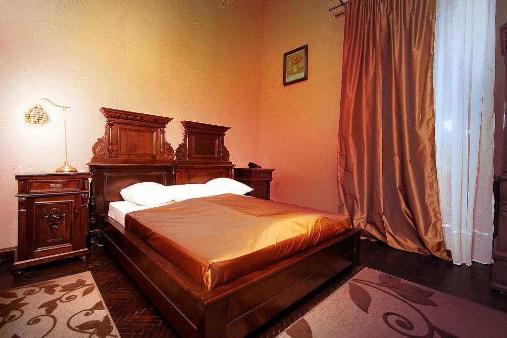 Hotel Poesis Satu Mare Bagian luar foto