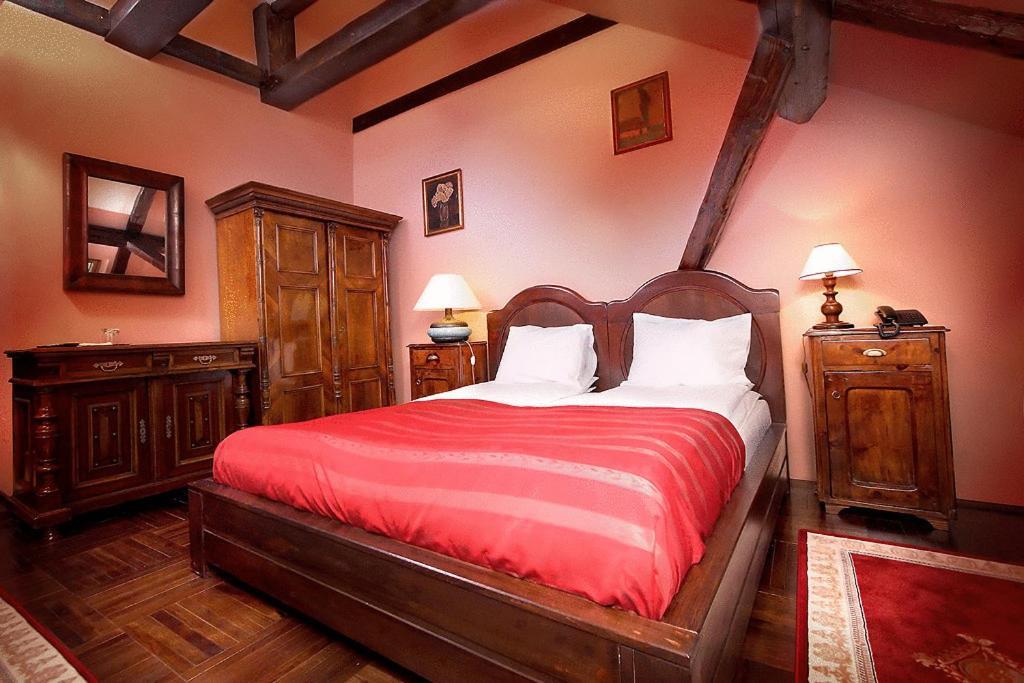 Hotel Poesis Satu Mare Bagian luar foto